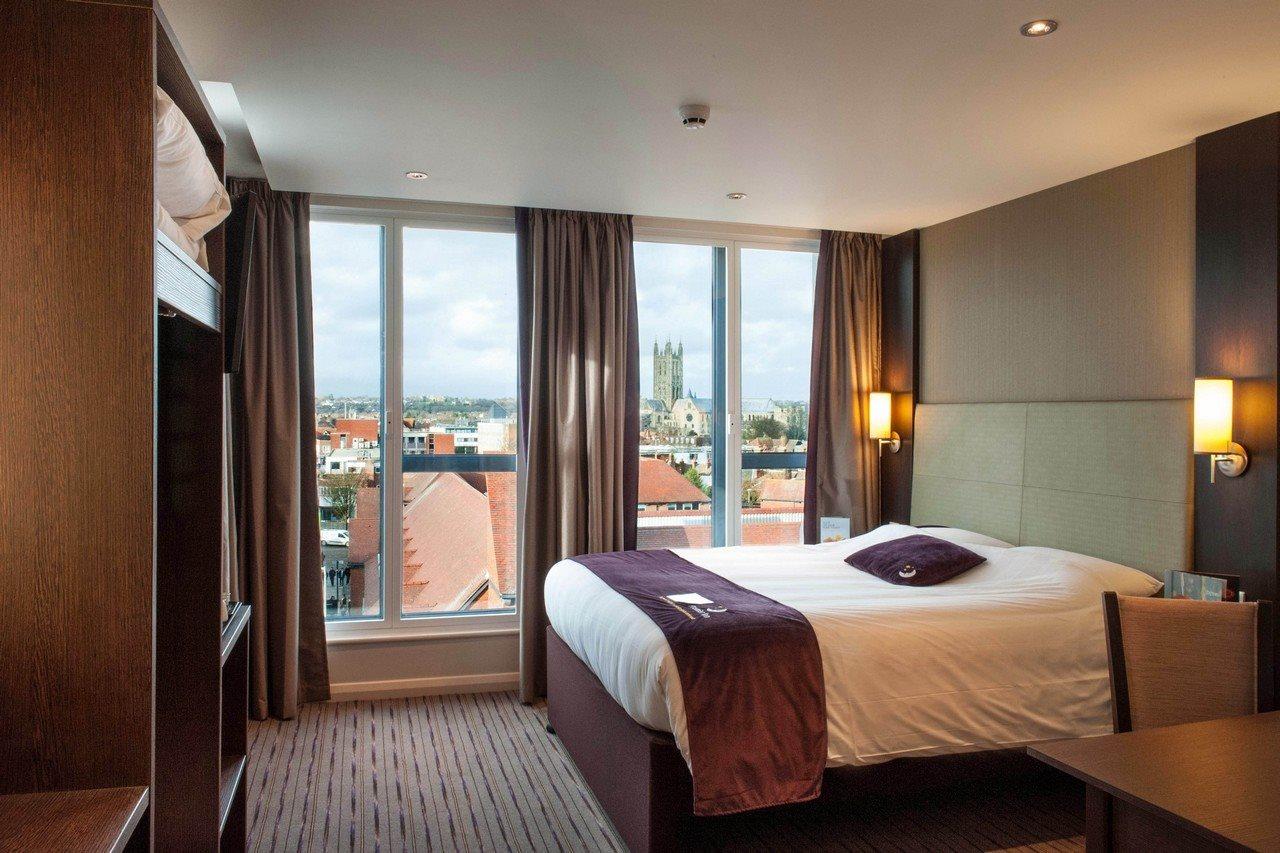 Premier Inn Canterbury City Centre ภายนอก รูปภาพ