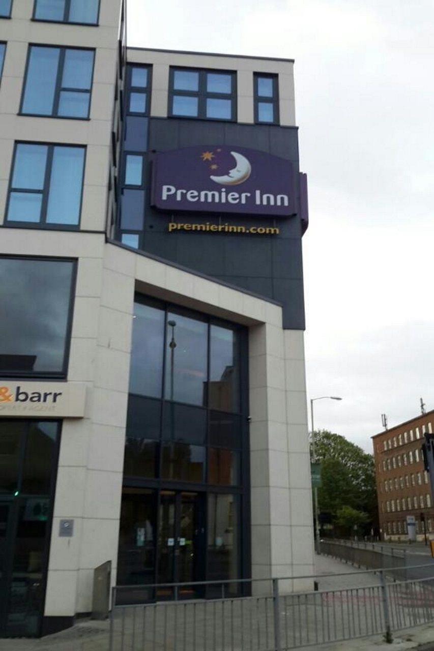 Premier Inn Canterbury City Centre ภายนอก รูปภาพ